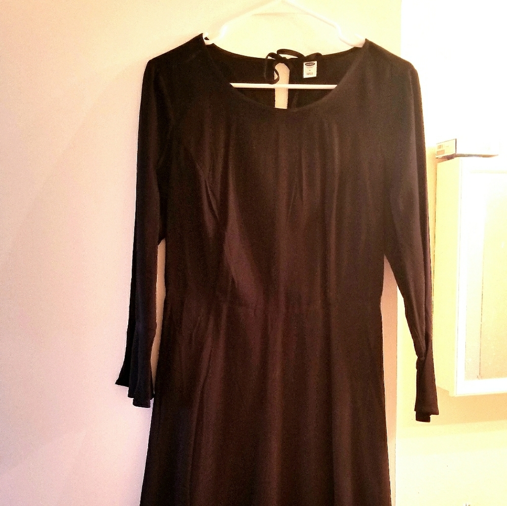 Black Long Sleeved Old Navy Dress